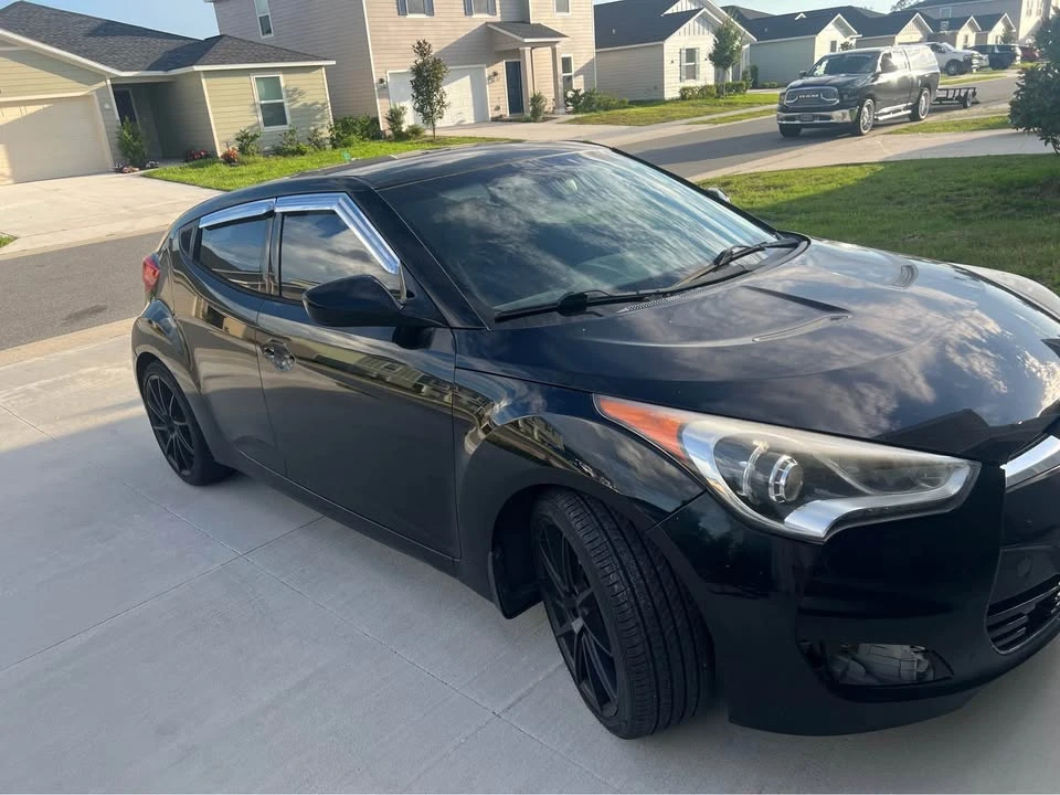 2012 Hyundai Veloster - Image 2 of 8