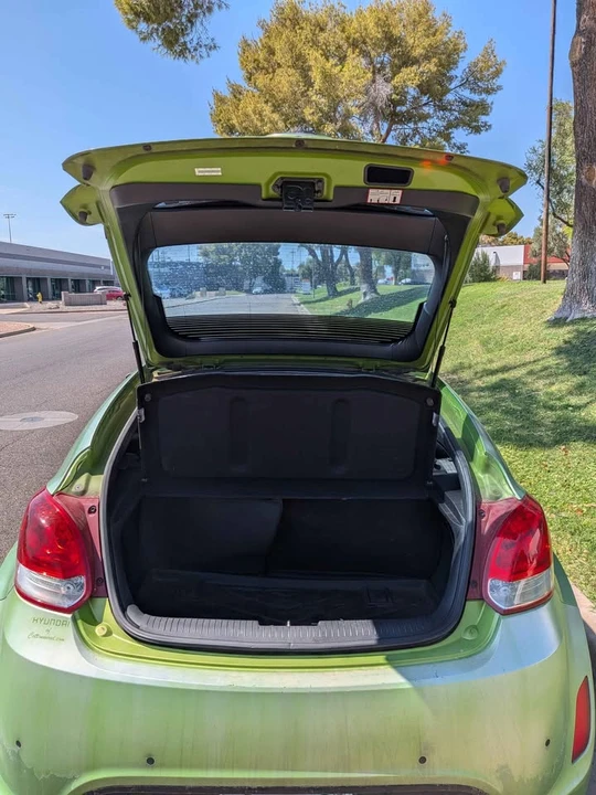 2012 Hyundai Veloster - Image 14 of 17