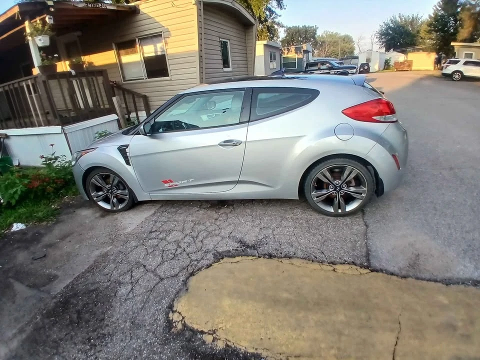 2012 Hyundai Veloster - Image 3 of 3