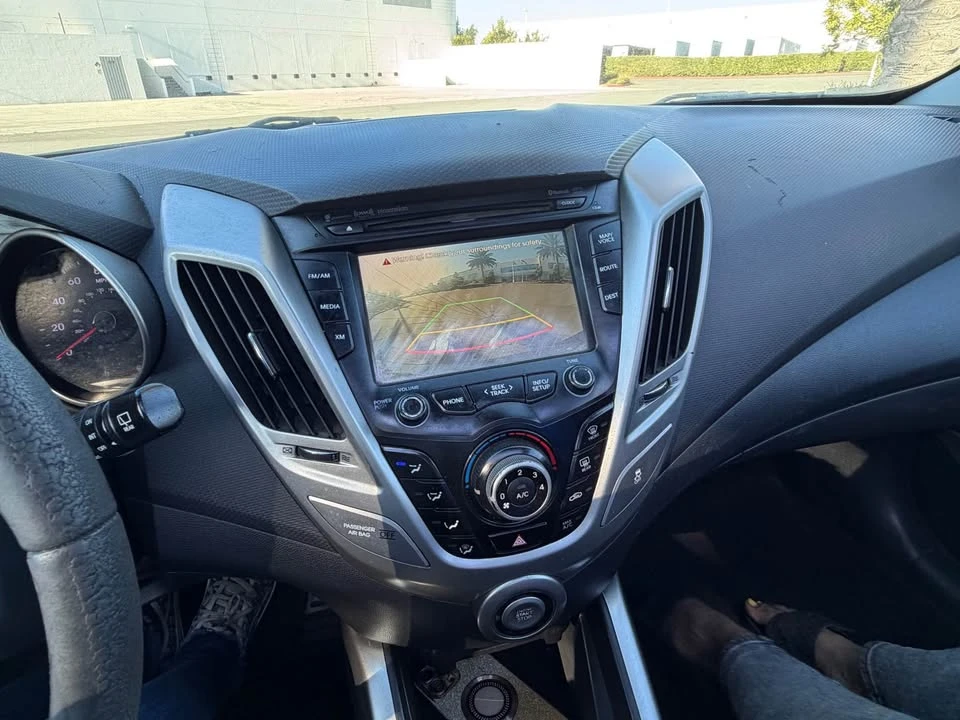 2012 Hyundai Veloster - Image 11 of 14