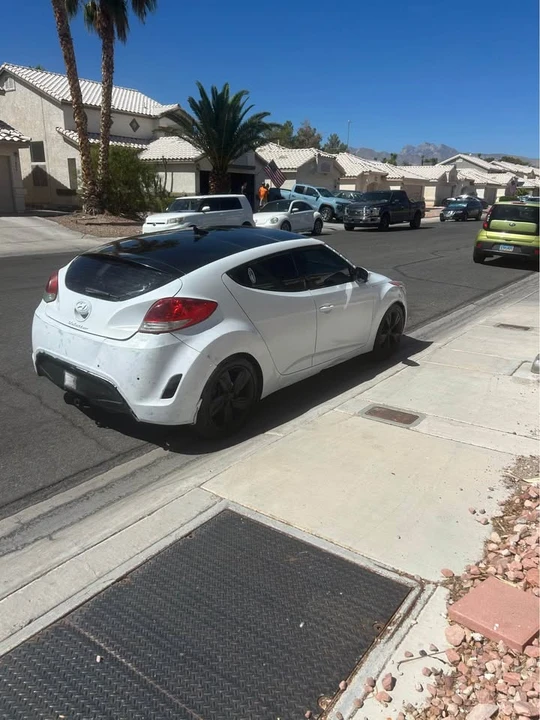 2012 Hyundai Veloster - Image 4 of 4