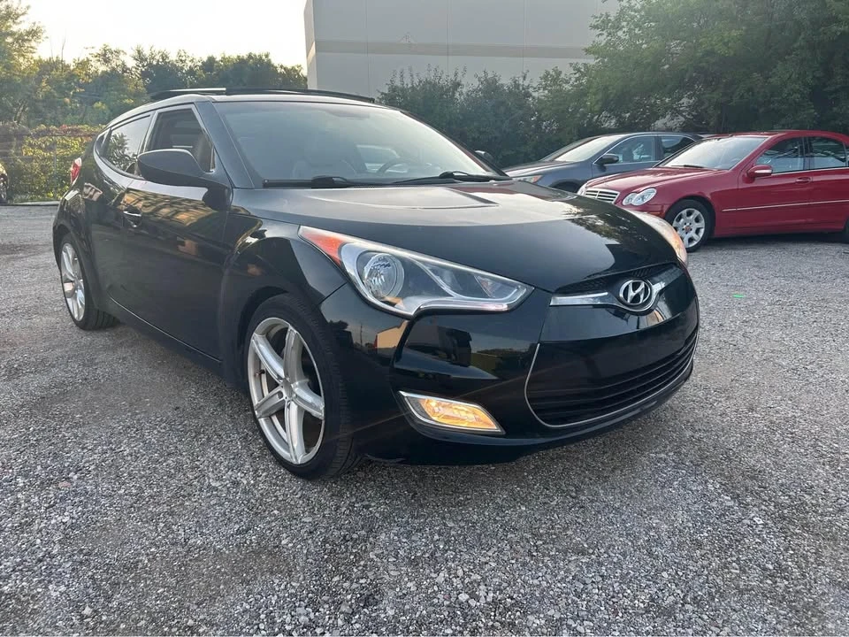 2012 Hyundai Veloster - Image 2 of 16