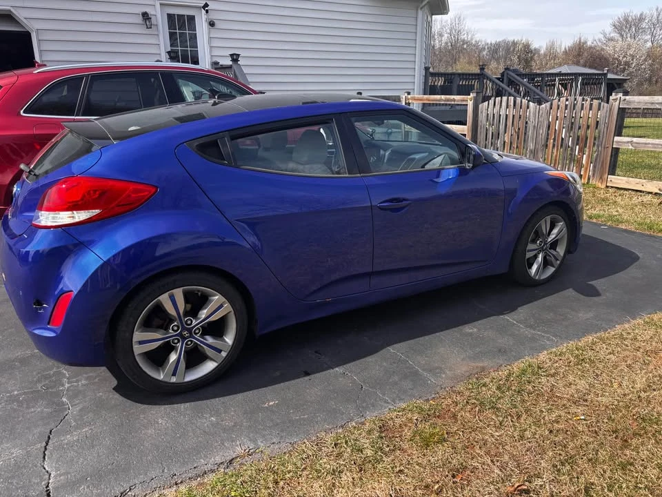 2012 Hyundai Veloster - Image 5 of 14