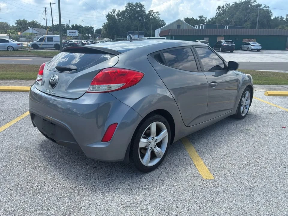 2012 Hyundai Veloster - Image 3 of 12