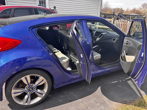 2012 Hyundai Veloster Coupe 3D