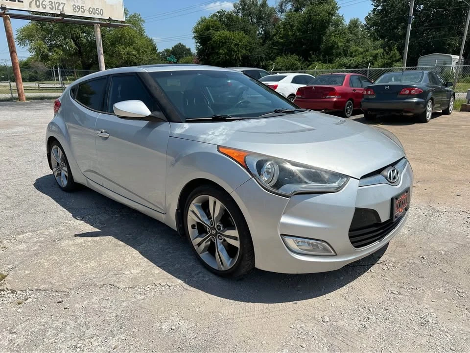 2012 Hyundai Veloster - Image 3 of 12