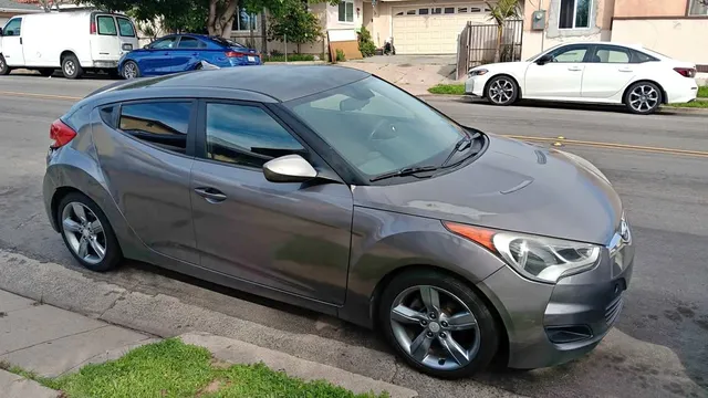 2012 Hyundai Veloster Coupe 3D