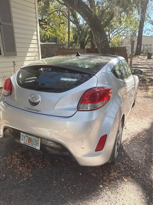 2012 Hyundai Veloster - Image 11 of 12