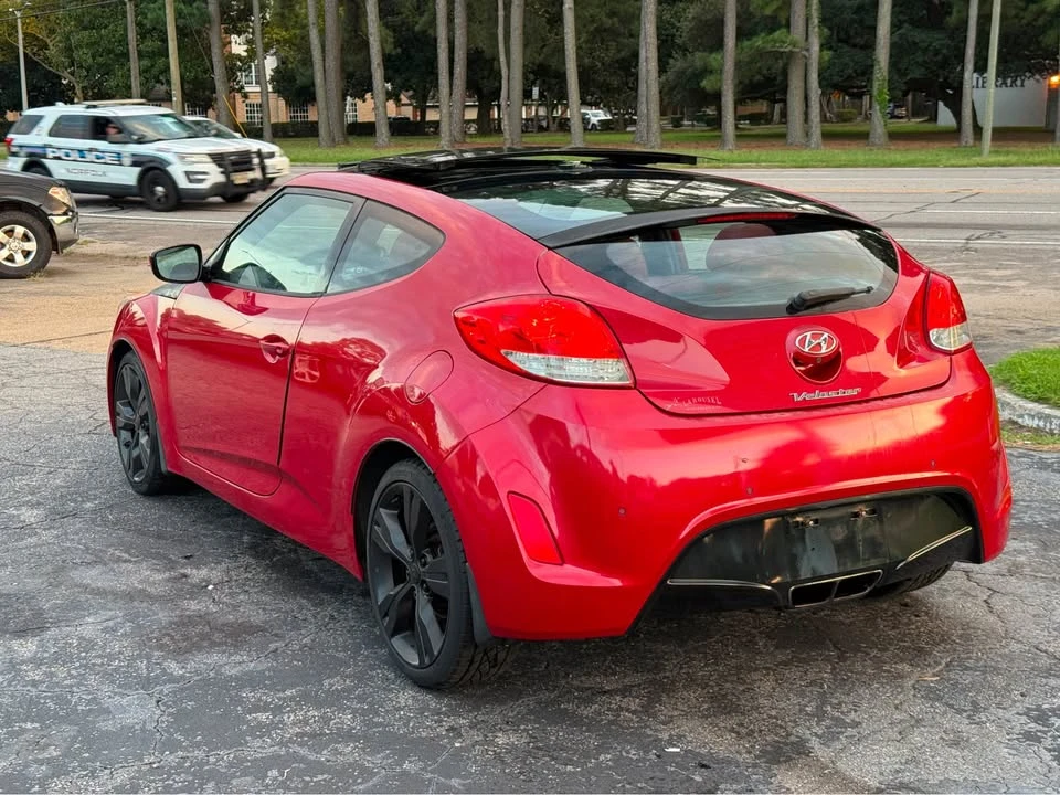 2012 Hyundai Veloster - Image 7 of 17