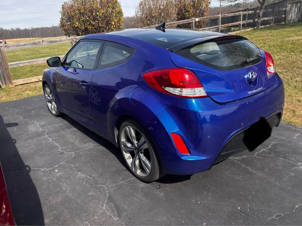 2012 Hyundai Veloster - Image 10 of 11