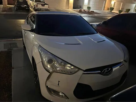2012 Hyundai Veloster Coupe 3D
