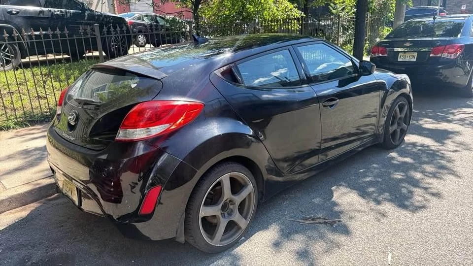 2012 Hyundai Veloster - Image 4 of 5
