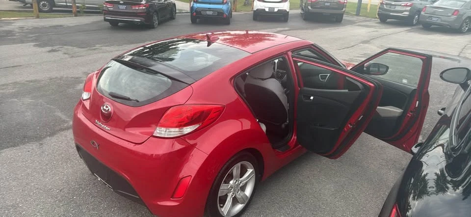 2012 Hyundai Veloster - Image 7 of 8