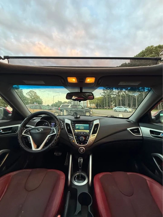 2012 Hyundai Veloster - Image 13 of 17