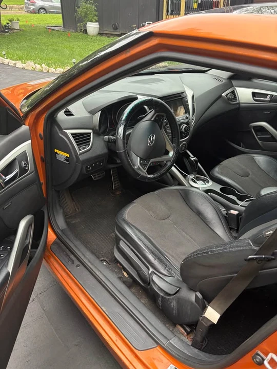 2012 Hyundai Veloster - Image 2 of 6