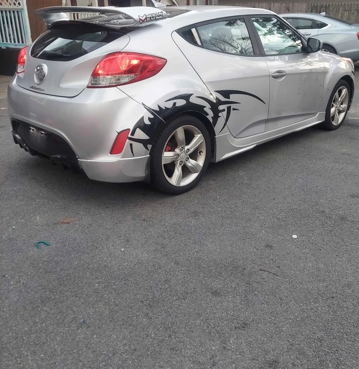 2012 Hyundai Veloster - Image 4 of 5