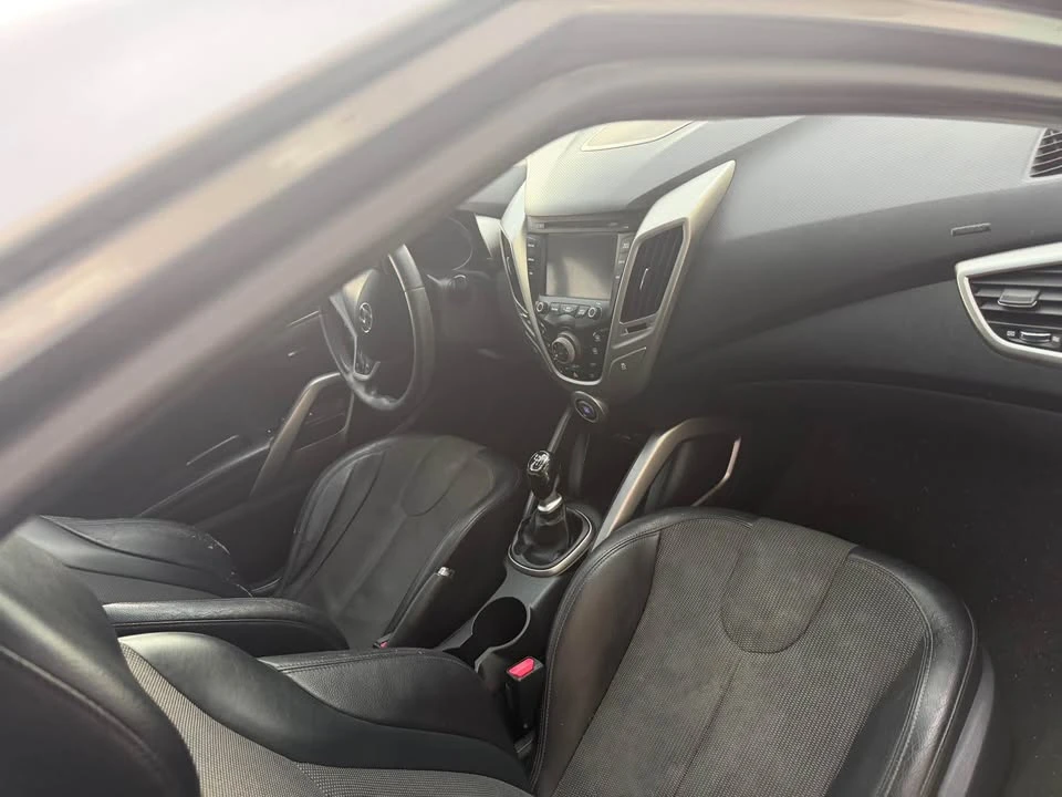 2012 Hyundai Veloster - Image 5 of 7