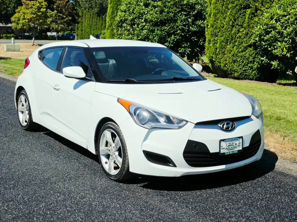 2012 Hyundai Veloster - Image 7 of 17