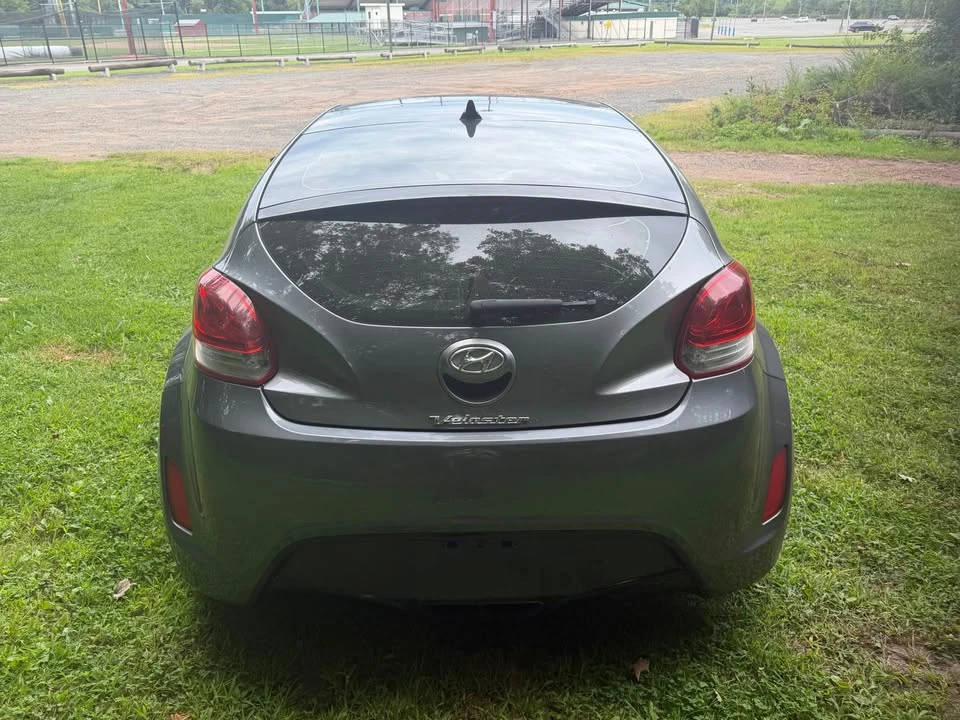2012 Hyundai Veloster - Image 4 of 13