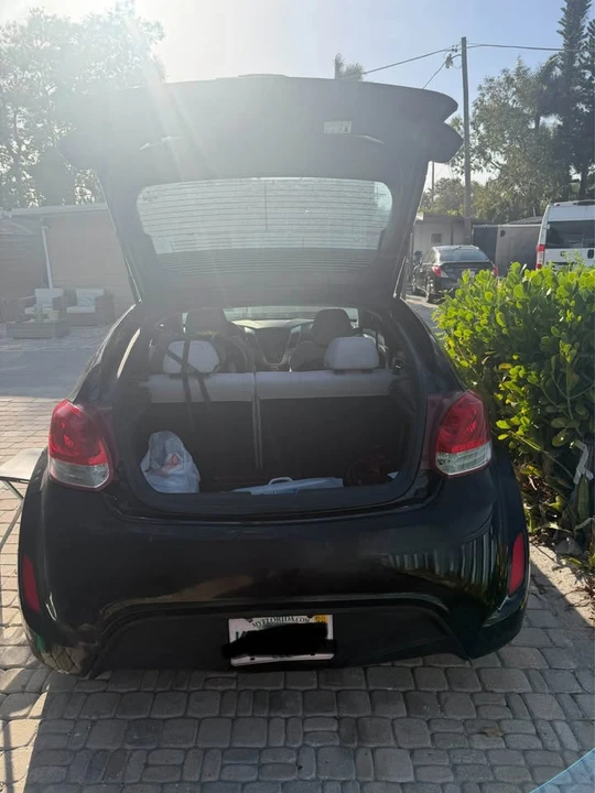 2012 Hyundai Veloster - Image 6 of 11