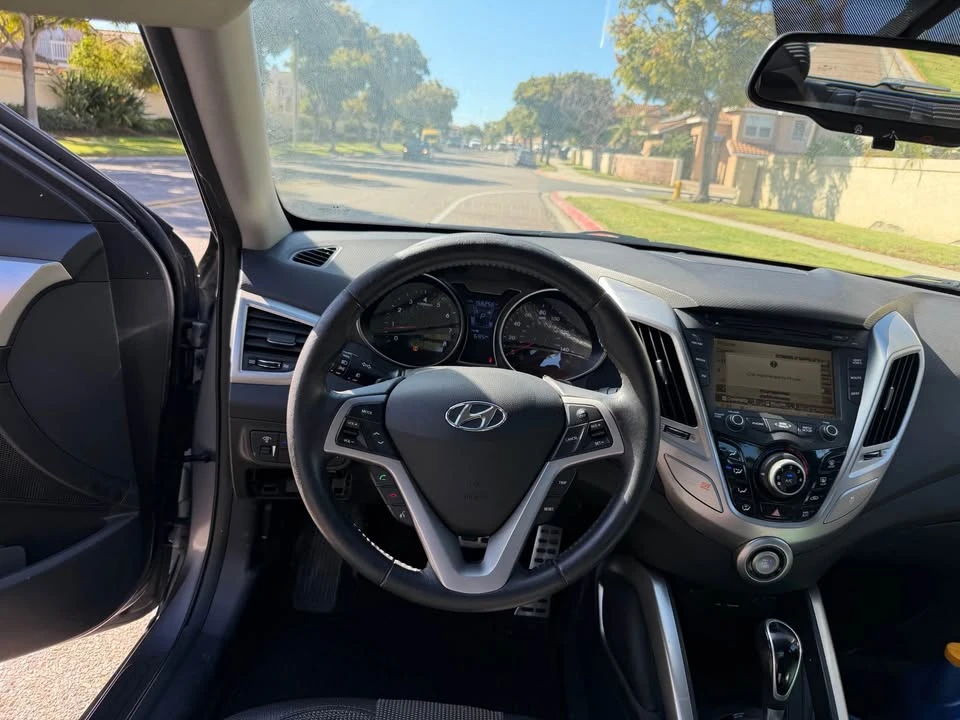 2012 Hyundai Veloster - Image 5 of 6