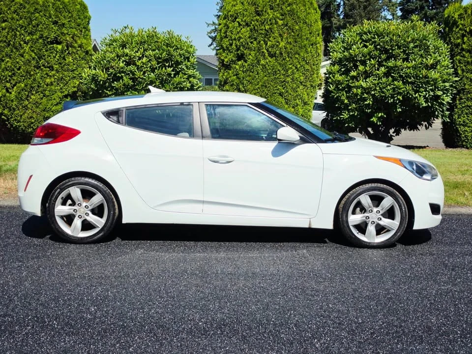 2012 Hyundai Veloster - Image 6 of 17