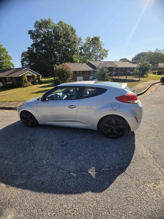2012 Hyundai Veloster - Image 4 of 5