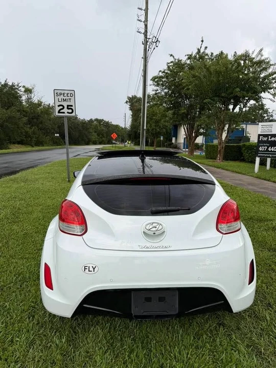 2012 Hyundai Veloster - Image 6 of 15