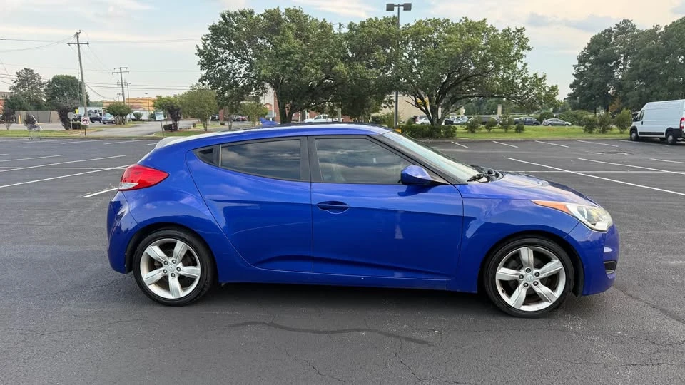 2012 Hyundai Veloster - Image 5 of 15