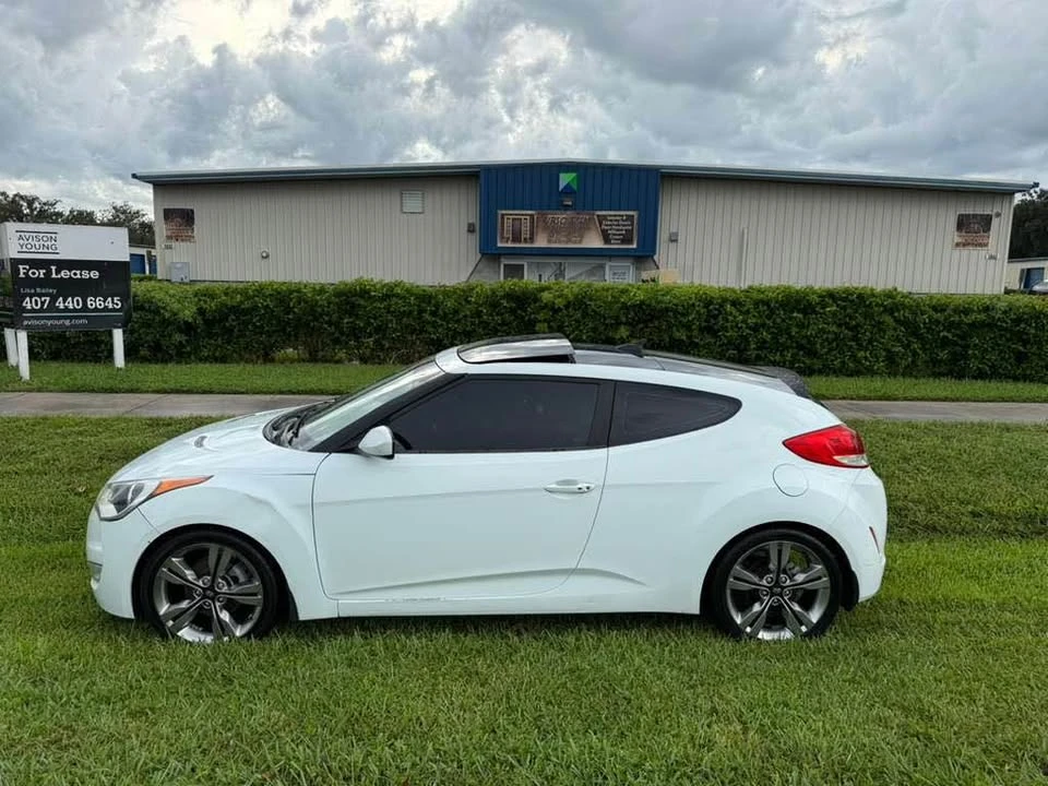 2012 Hyundai Veloster - Image 13 of 15