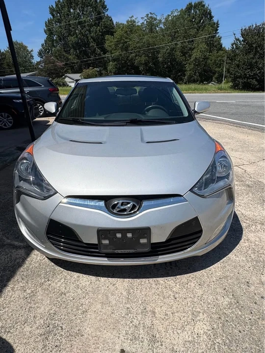 2012 Hyundai Veloster - Image 2 of 16