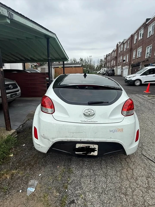 2012 Hyundai Veloster - Image 5 of 7