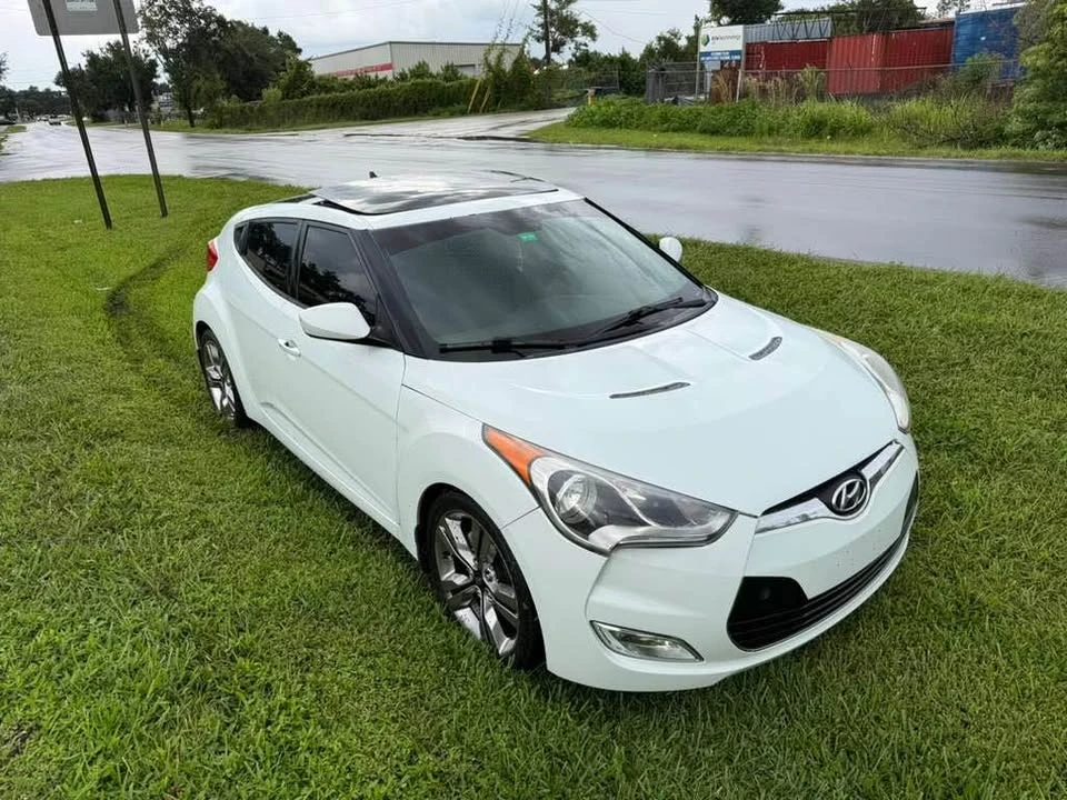 2012 Hyundai Veloster - Image 15 of 15