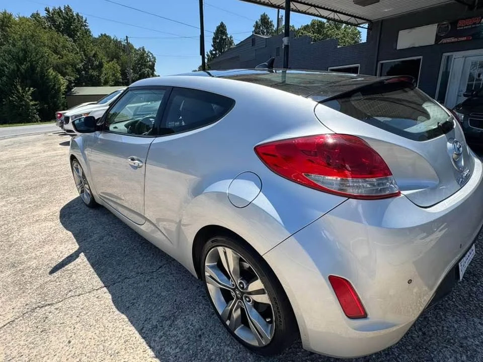 2012 Hyundai Veloster - Image 16 of 16