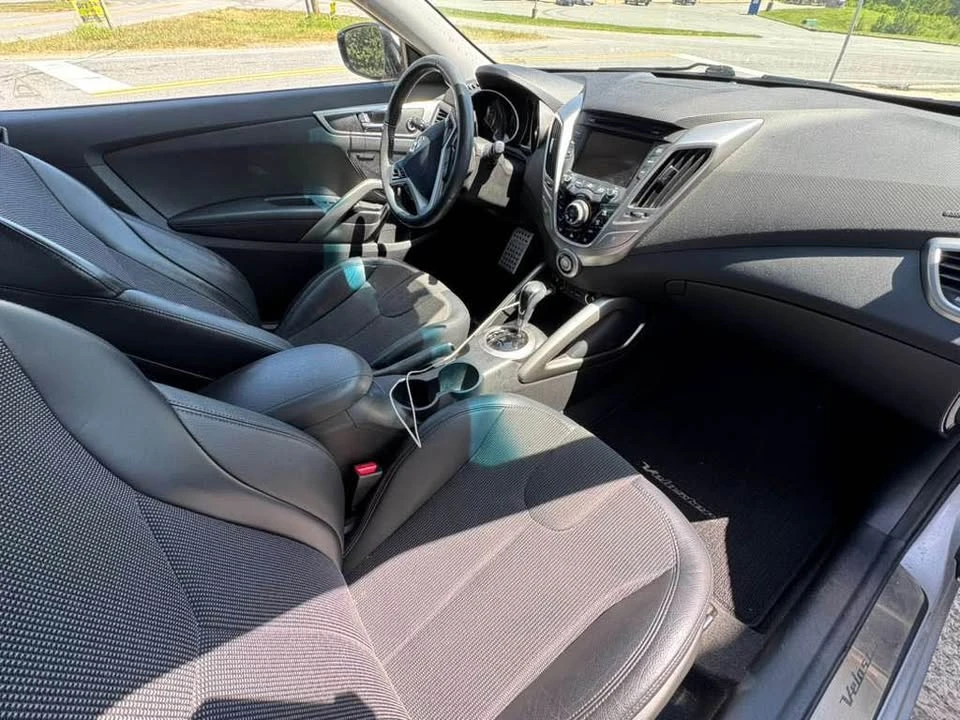 2012 Hyundai Veloster - Image 10 of 16