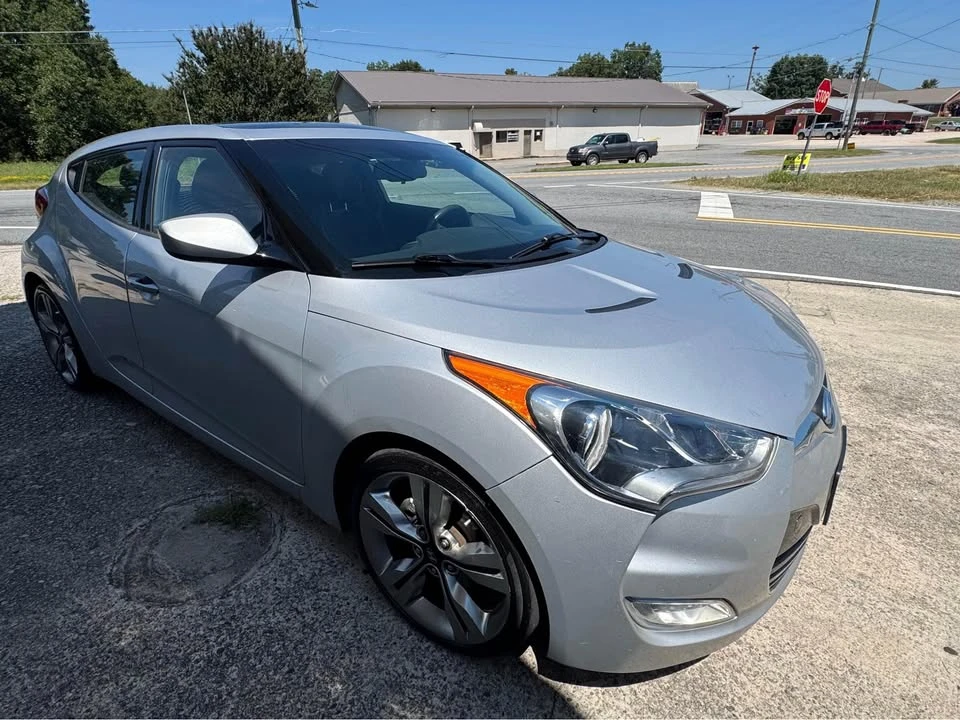 2012 Hyundai Veloster - Image 3 of 16