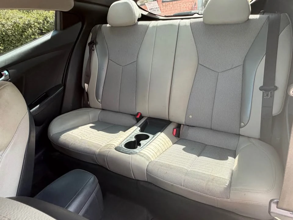 2012 Hyundai Veloster - Image 8 of 9
