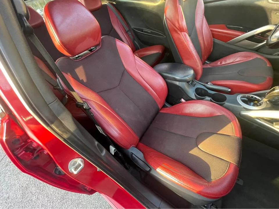 2012 Hyundai Veloster - Image 12 of 19