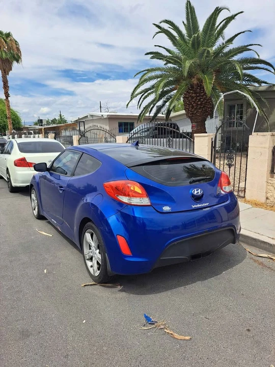 2012 Hyundai Veloster - Image 4 of 4