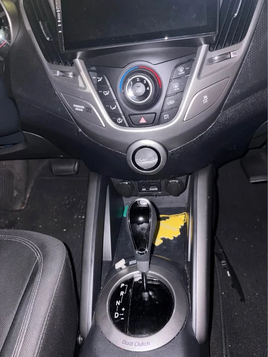 2012 Hyundai Veloster - Image 9 of 11