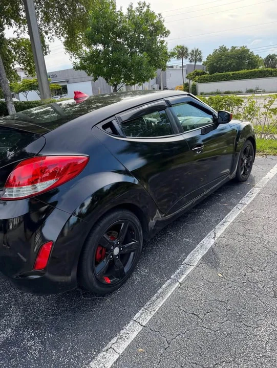 2012 Hyundai Veloster - Image 4 of 11