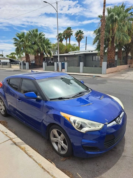 2012 Hyundai Veloster - Image 2 of 4
