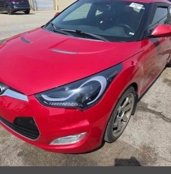 2012 Hyundai Veloster - Image 2 of 9