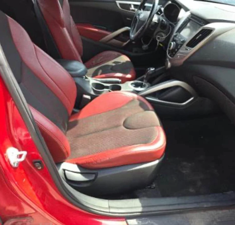 2012 Hyundai Veloster - Image 5 of 9
