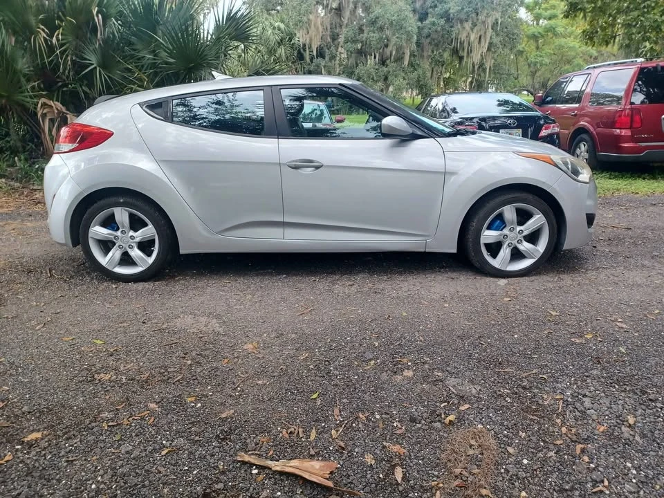 2012 Hyundai Veloster - Image 5 of 12