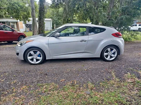 2012 Hyundai Veloster Coupe 3D