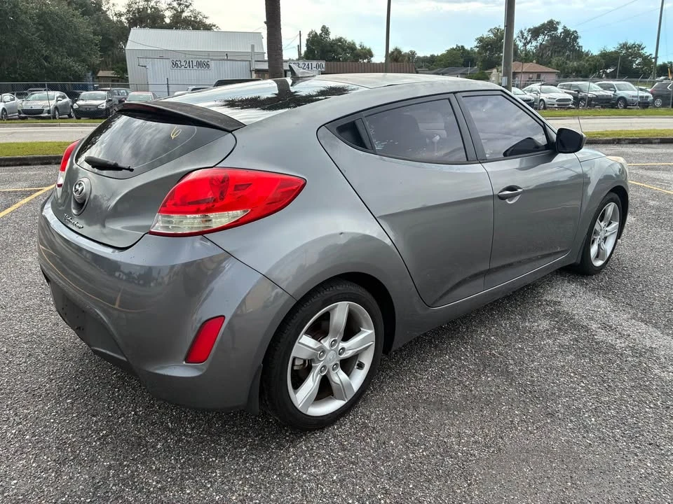 2012 Hyundai Veloster - Image 5 of 13