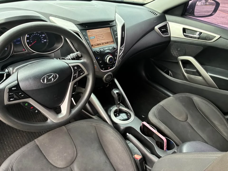 2012 Hyundai Veloster - Image 11 of 13