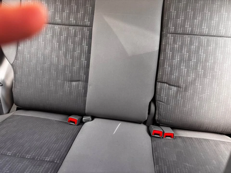 2012 Hyundai Veloster - Image 10 of 15