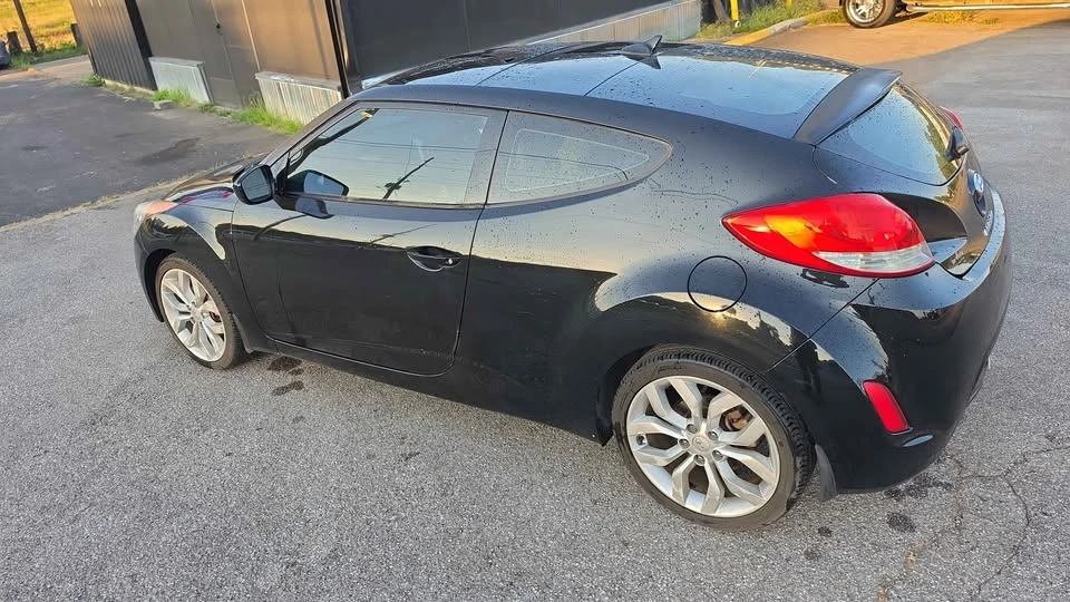 2012 Hyundai Veloster - Image 4 of 8